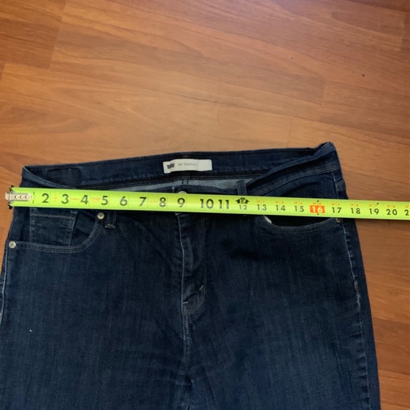Levi’s Women’s 515 Bootcut/ Button Pocket, mid - rise, 32/34 (14L) blue jeans - Picture 10 of 16